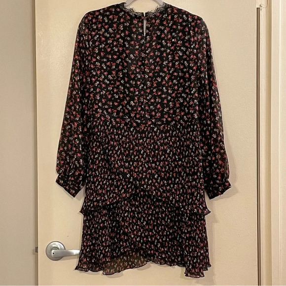 TOPSHOP Pleated Ruffle‎ Floral Dress in Black Multi - Picture 6 of 10